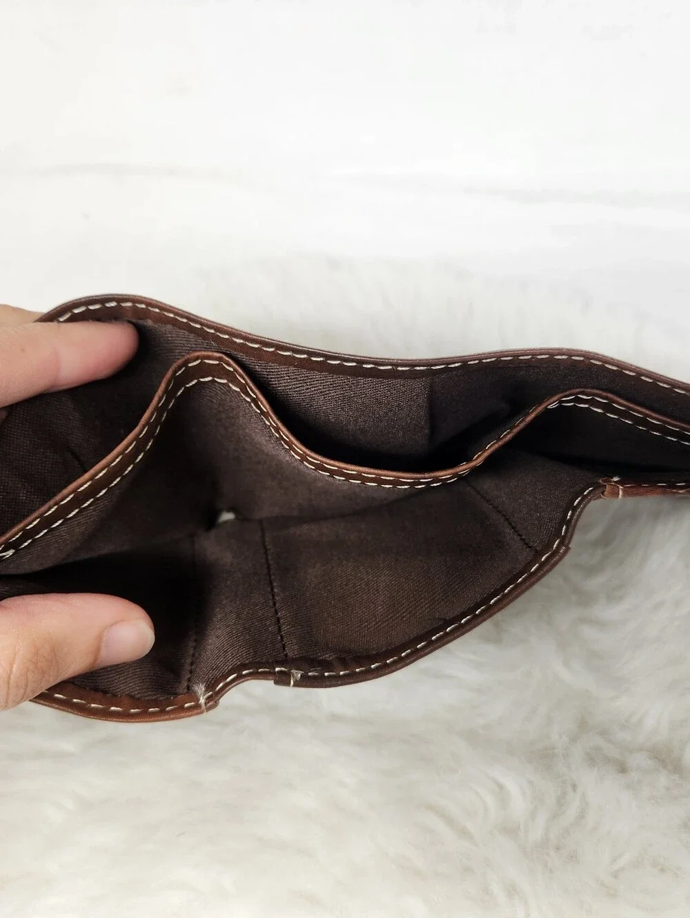 Wilson's Leather Mens Trifold Pocket Wallet